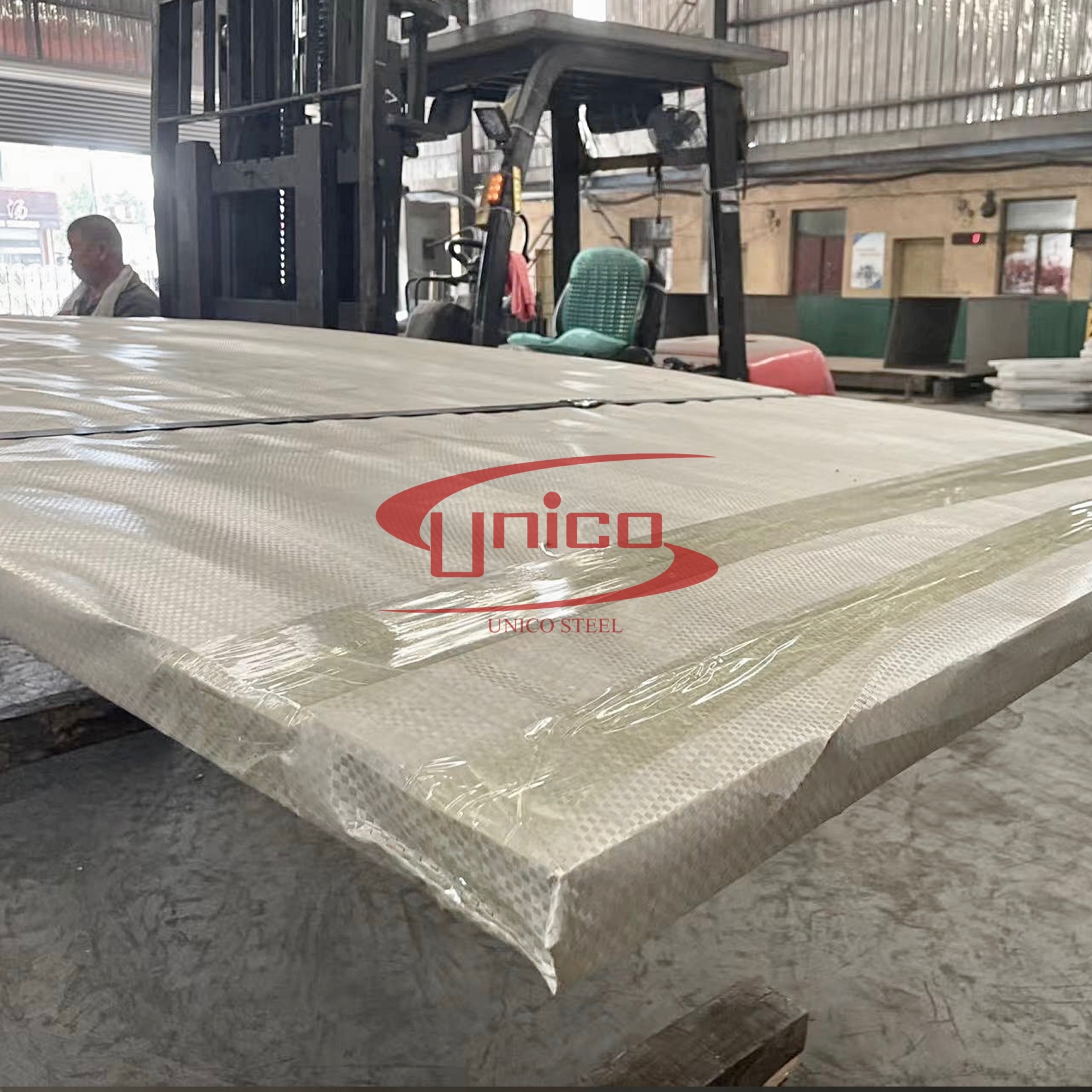 Tấm inox dập gân bền đẹp _ Unico Steel