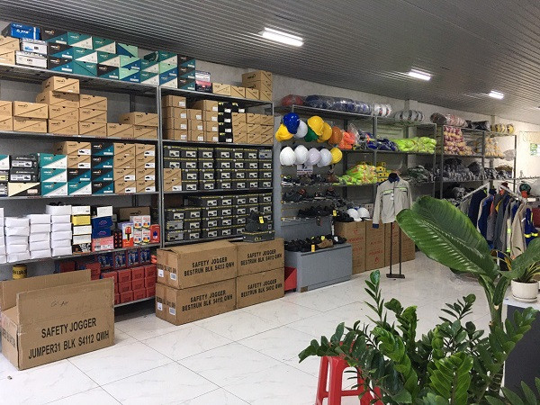 Nhà phân phối giày bảo hộ lao động tại Bắc Ninh uy tín