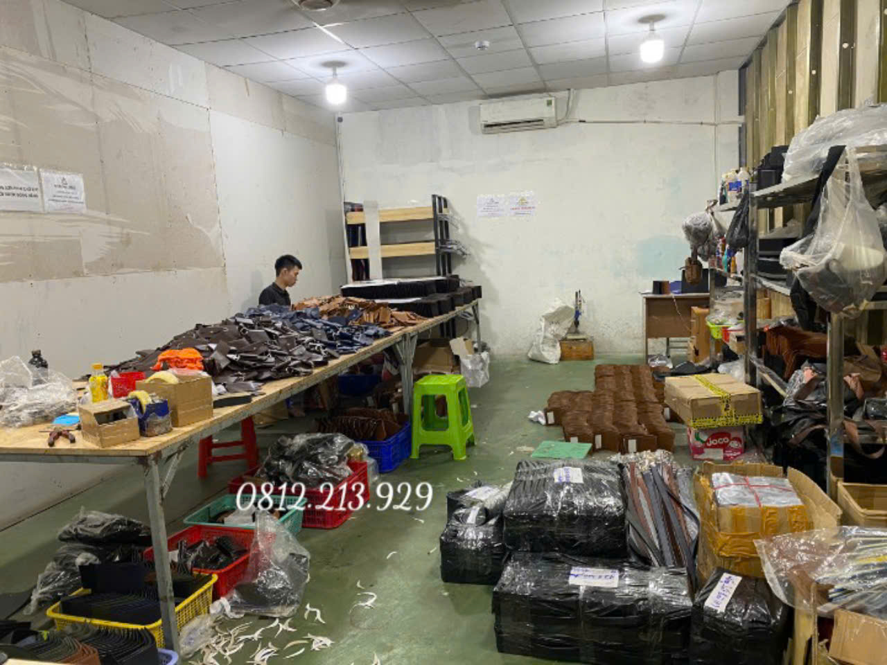 Sản Xuất Mặt Hàng Quà Tặng Da Bò Cao Cấp