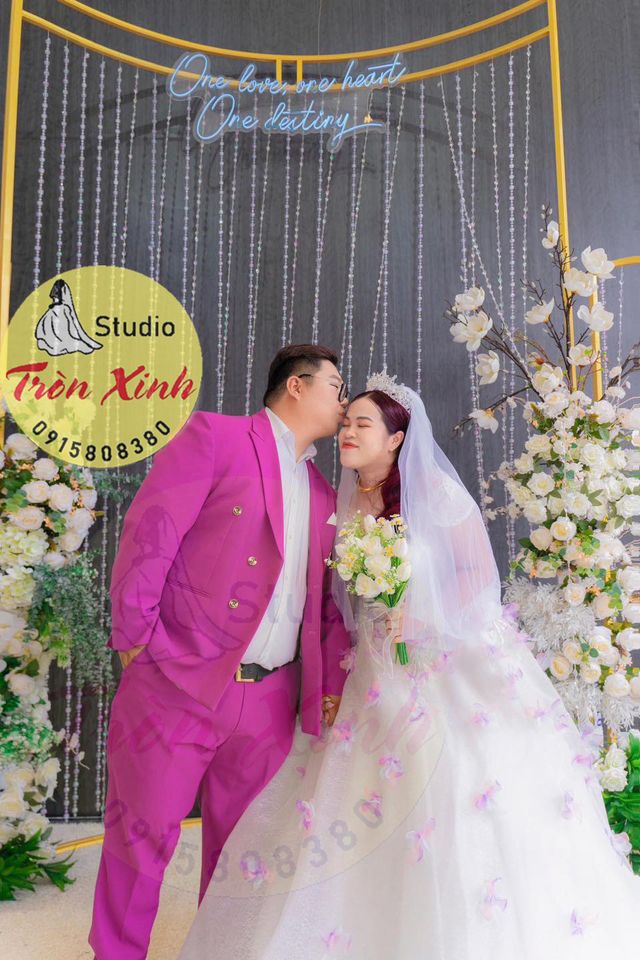 13/4.1. Khuyến Mãi Giá Thuê Chỉ 1.800.000/ cặp đồ cưới Dâu Rể