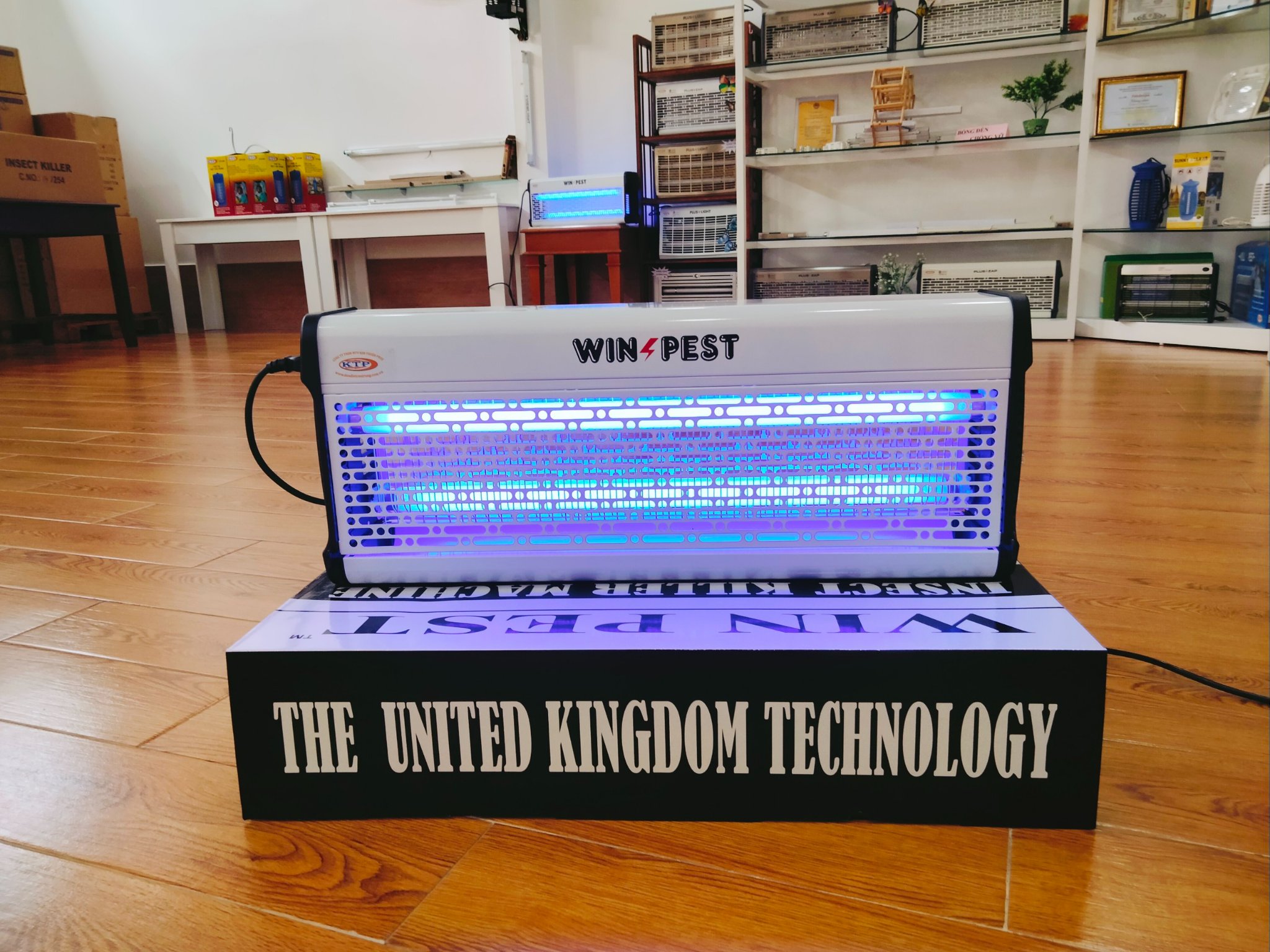 Đèn diệt côn trùng Win-40w