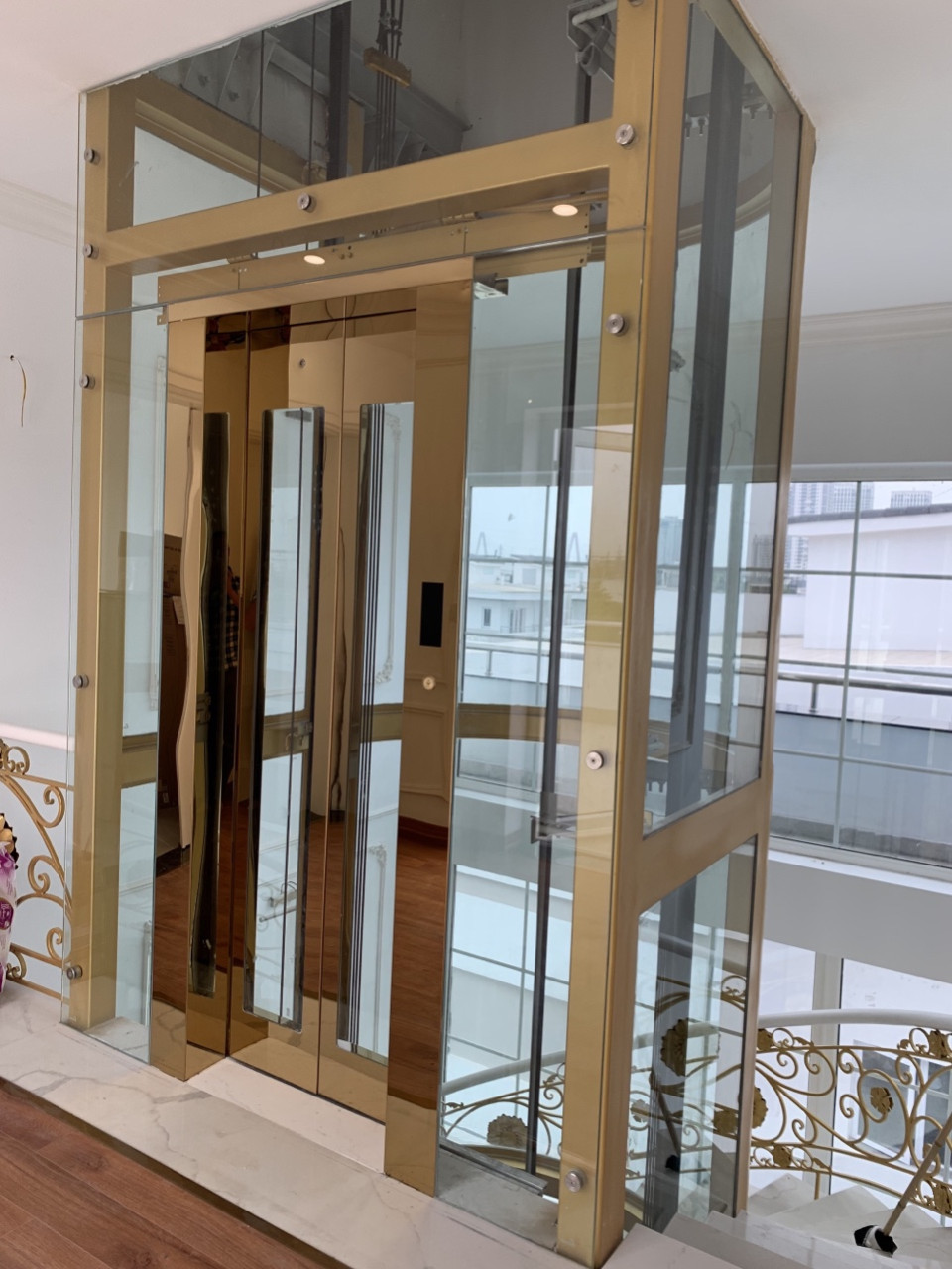 thang máy sử dụng điện 1 phase