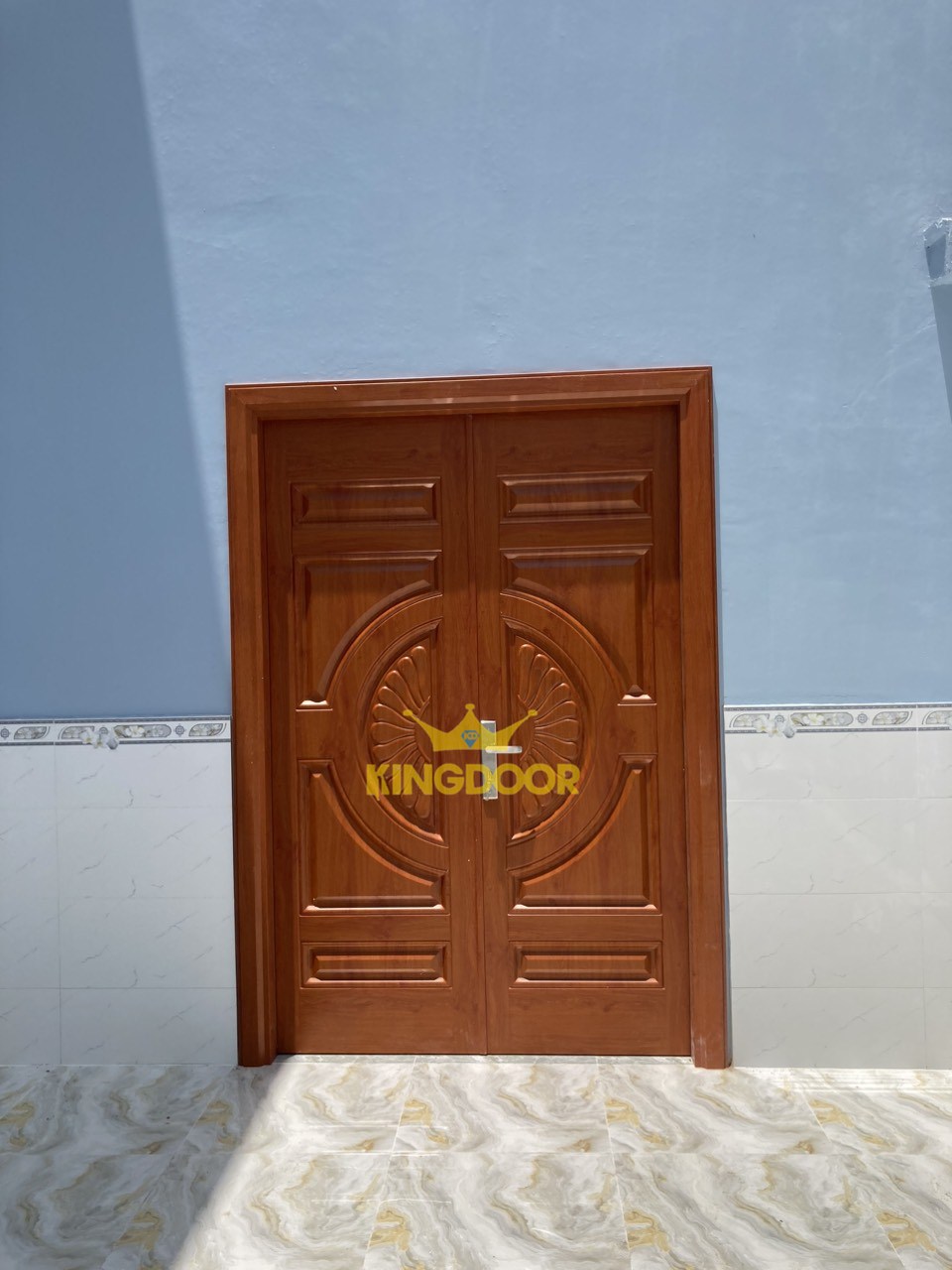 Mẫu Cửa Thép Vân Gỗ Sản Phẩm Lắp Cho Cửa Chính