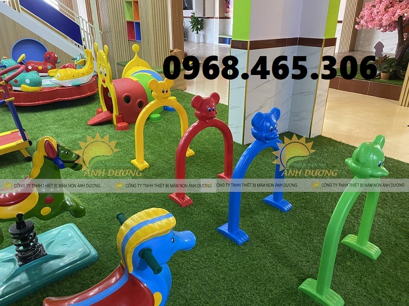 Hang chui con sâu mầm non, hầm chui cổng chui trẻ em