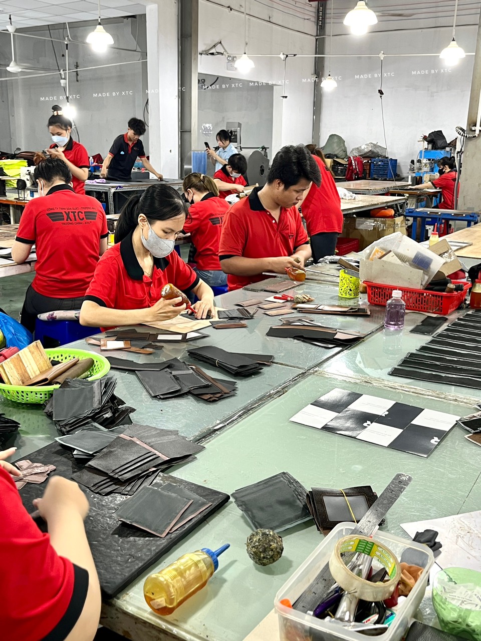 tìm phụ kiện đồ da nhập sỉ trực tiếp