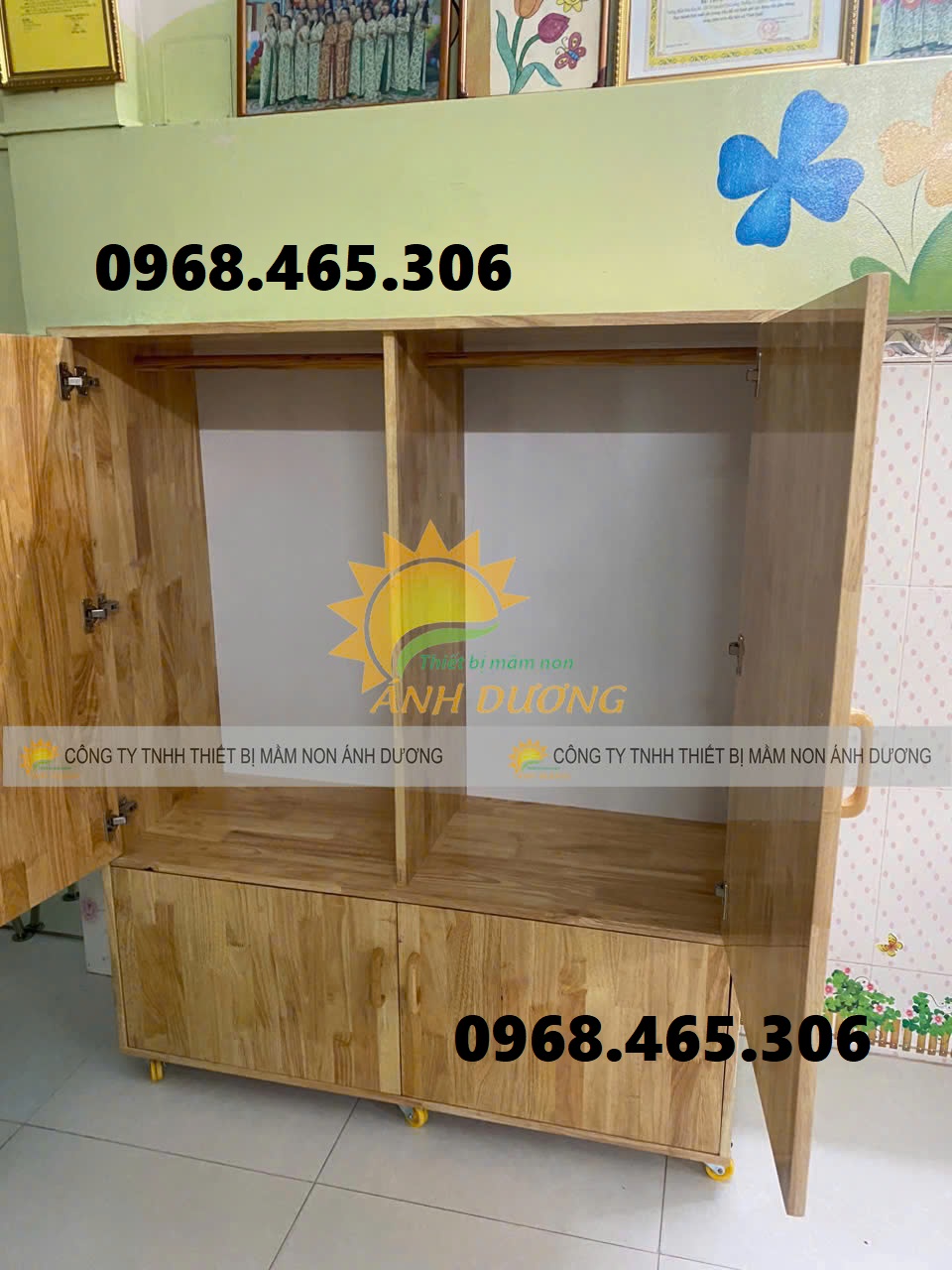 Tủ gỗ đựng chăn gối mầm non, tủ cặp dép trẻ em bằng gỗ