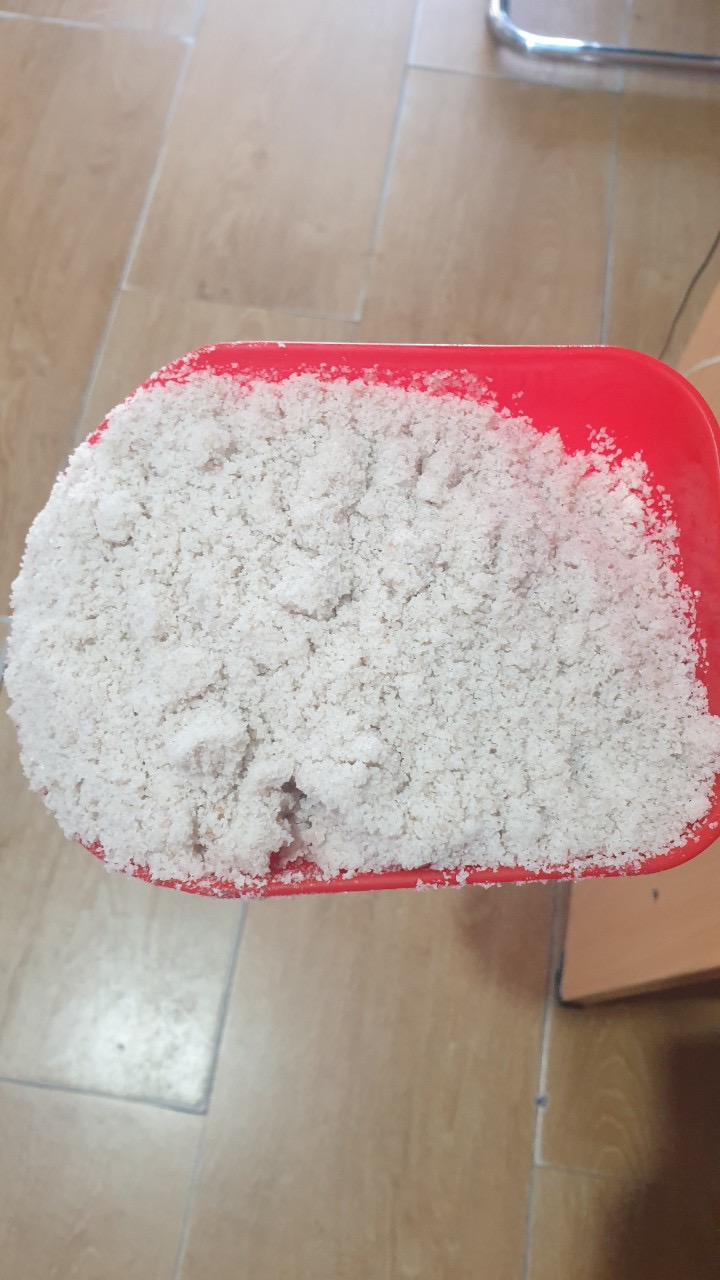 Bán Cát sang lấp : Ngọt , Mặn , Lợi , trắng miền Tây