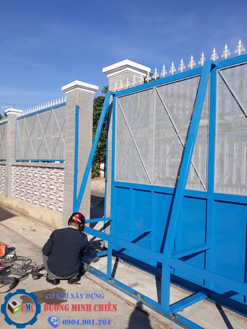 Sửa Cửa Sắt Tại Nhà Quận 9