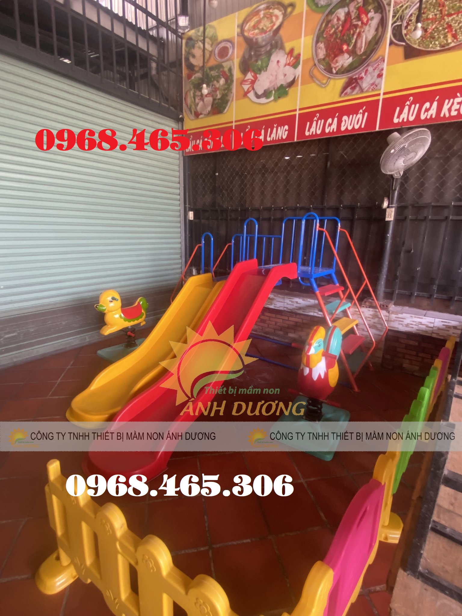 Cầu trượt hai lứa tuổi hai máng trượt nhựa composite