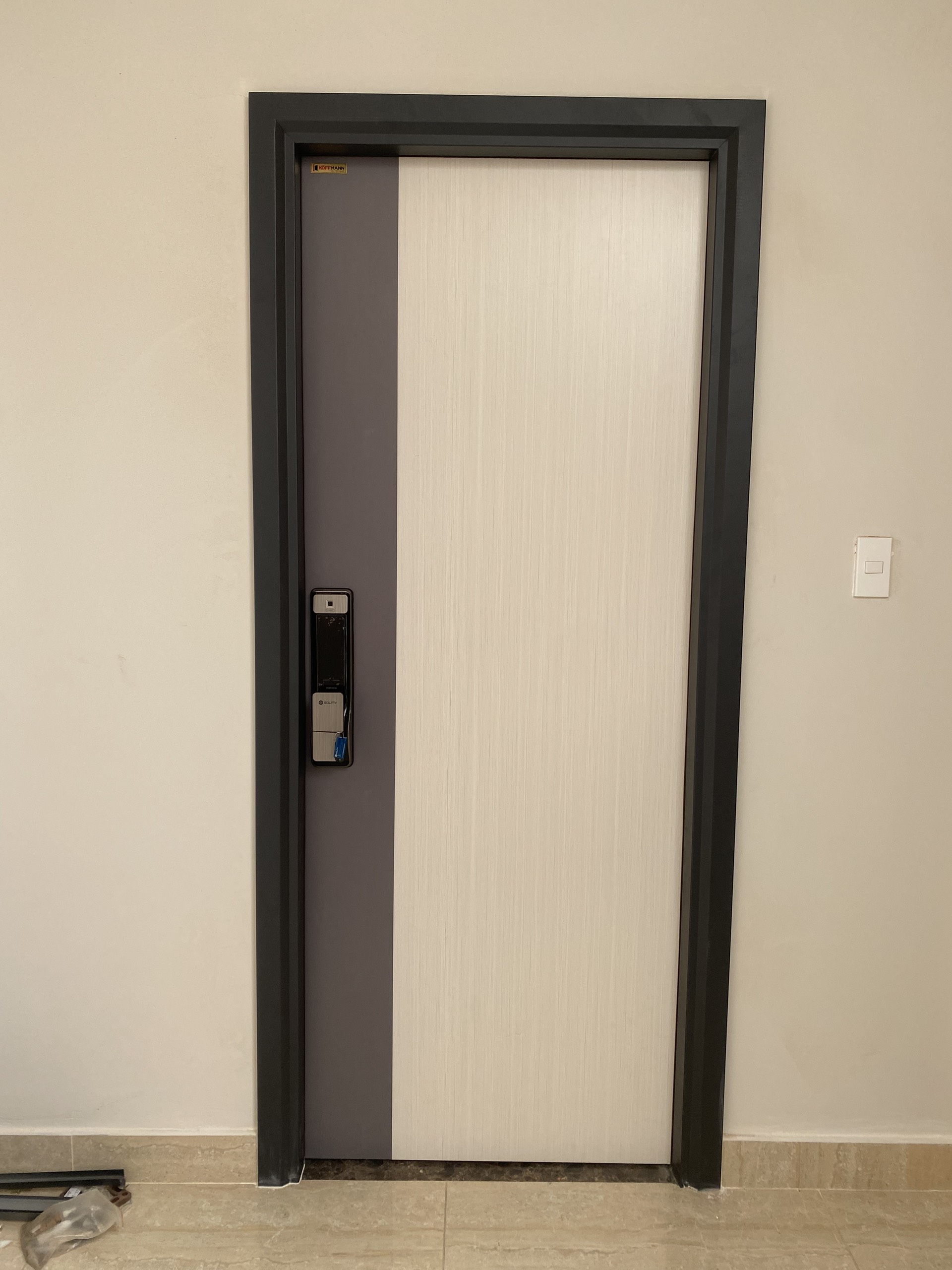 Cửa thép chống cháy Deluxe