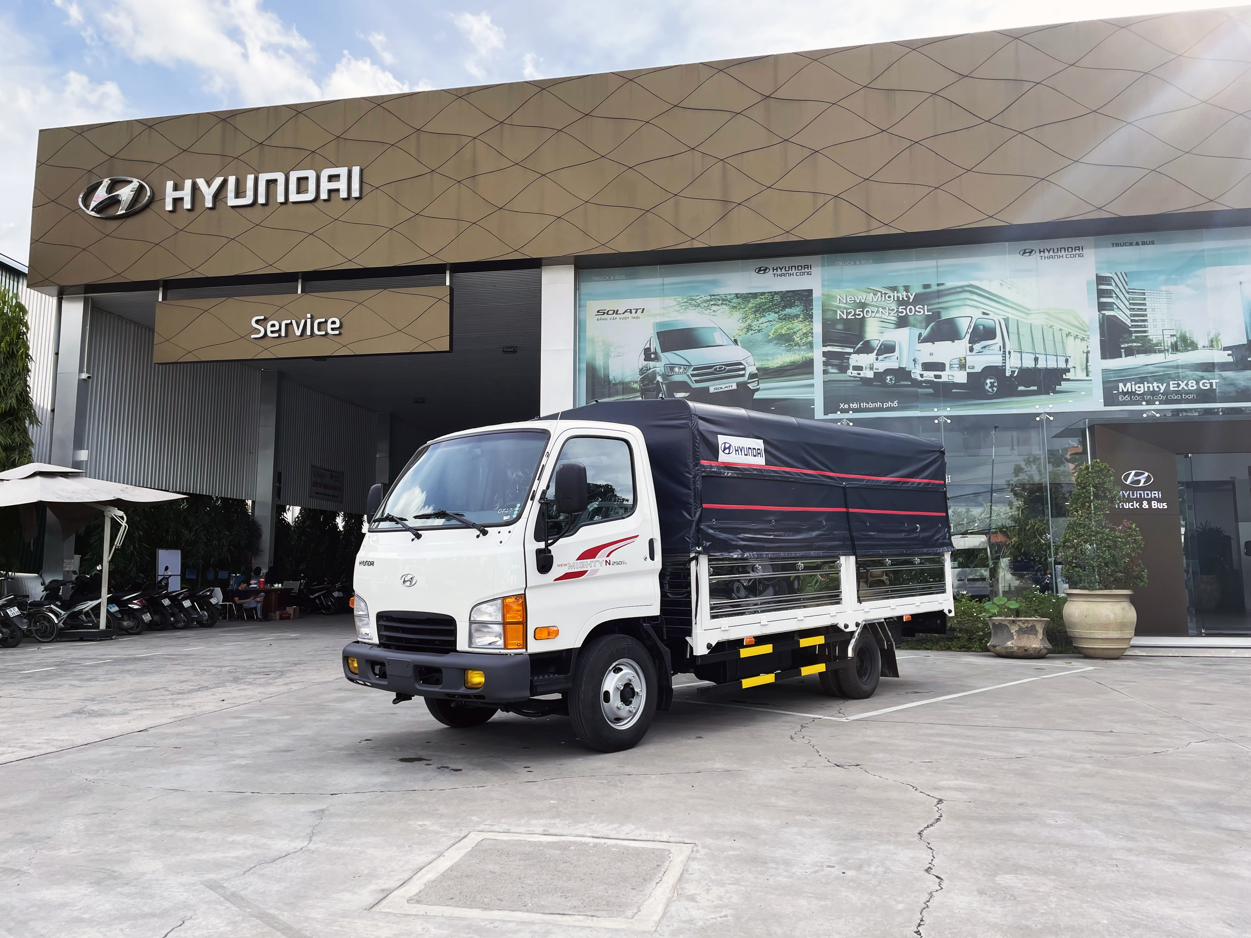 HYUNDAI N250SL THÙNG DÀI 4,3 MÉT TẢI 2,5 TẤN ĐI THÀNH PHỐ, ĐƯA 130 TRIỆU NHẬN XE