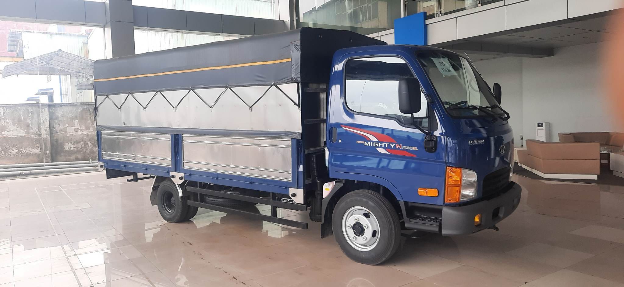 Hyundai Mighty N250SL