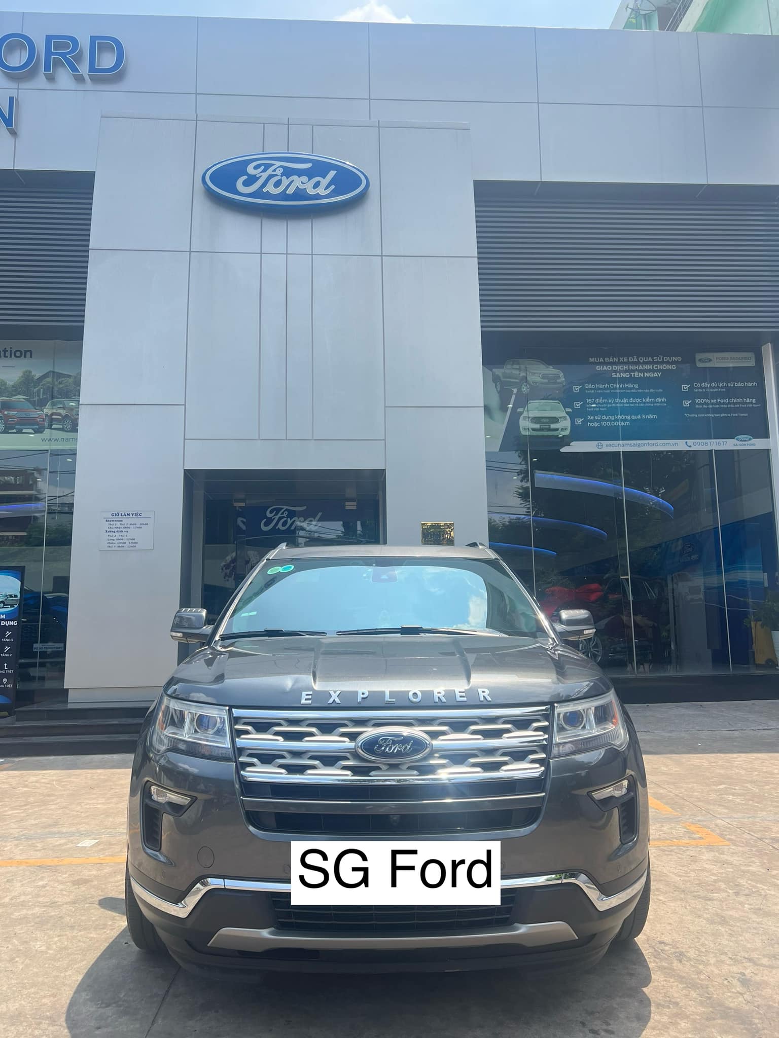 FORD EXPLORER 2019 bảo hành đến 2025