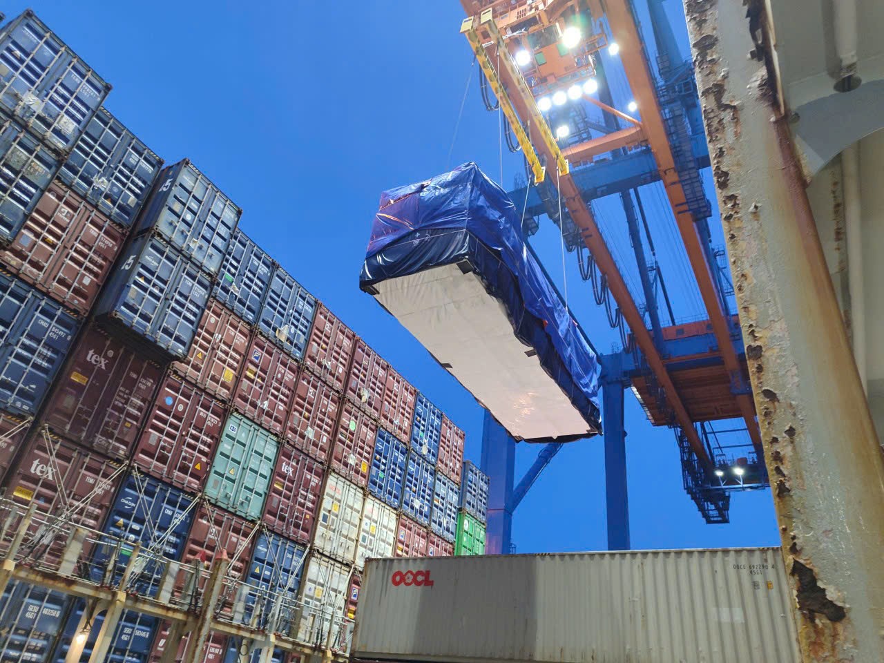 Vận chuyển hàng hóa đi các nước trên thế giới