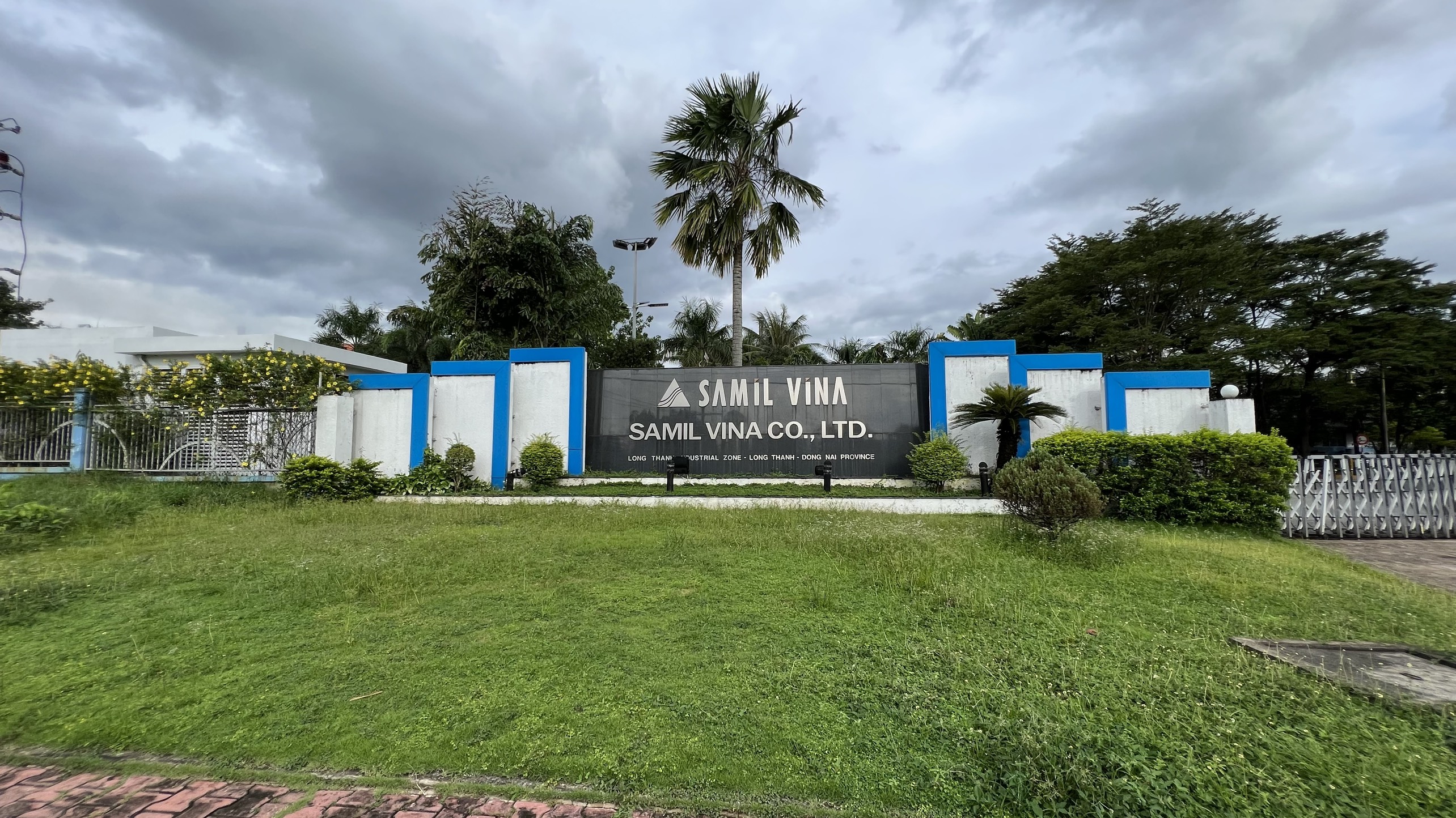 TUYỂN GẤP 50 LĐPT LÀM VIỆC 3 CACÓ THỂ TĂNG CA KHI ĐƠN HÀNG GẤP