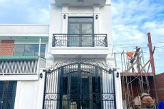 Nhà phong cách Tân Cổ Điển Phường 3. TP Mỹ Tho cũ. Giàm 150 triệu. Còn 1 tỷ 820.