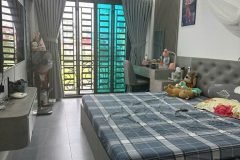 Bán nhà 5 tầng dân xây ở ngay phân lô đường hoàng mai