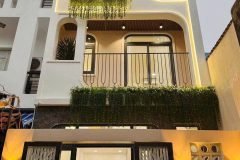 NHÀ 2 TẦNG – KHU DÂN CƯ ĐÔNG – AN NINH TỐT - 105m2 - 2 TỶ 5