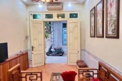 Bán nhà đường hoàng mai 4 tầng dân xây ô tô đỗ cửa lô góc