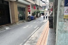 Hồng mai bán 60M tặng nhà lô góc ô tô vào đất hai bà trưng