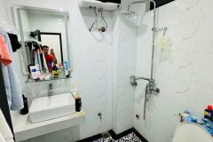 Cần bán nhà lô góc cực hiếm – khu quân đội Lạc Long Quân – full đồ, dọn về ở nga