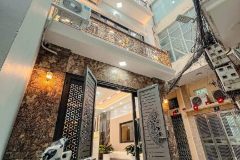 Siêu phẩm trần khát chân bán nhà 6 tầng thang máy long lanh lô góc hai bà trưng