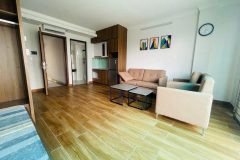 Lô góc, 3 thoáng, oto tránh — Tài sản vững bền hiếm có tại Lạc Long Quân
