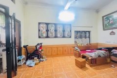 Bán 104M lĩnh nam tặng nhà lô góc ô tô tránh vào nhà kinh doanh hoàng mai