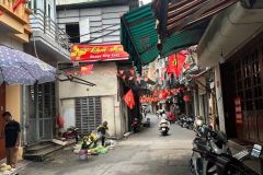 Kim ngưu bán 46M tặng nhà lô góc ô tô tải tránh kinh doanh hai bà trưng