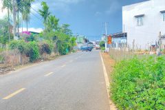 Tổng 4.200m2 ( ngay khu trung tâm sầm uất của đức trọng, lâm đồng )