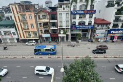 CHO THUÊ TẦNG 4 & CĂN HỘ TẦNG 5 MẶT PHỐ NGHI TÀM – THANG MÁY RIÊNG, 2 MẶT THOÁNG