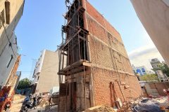 NHÀ ĐẸP- GIÁ TỐT BÁN NHANH NHÀ XÂY MỚI 100% Ô TÔ NGỦ TRONG NHÀ - KHU PHÂN LÔ