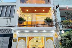 NHÀ MỜI ĐĂNG CẦP XE HƠI ĐẬU CỬA GÒ OMOI QUẬN 7  (5X12) 3 TẦNG -4 PN CHỈ 10,6 TỶ