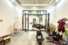 Bán nhà đường số 6, KDC Êm Đềm, Linh Xuân, Thủ Đức, TP HCM. DT 90 m2, 4 tầng.