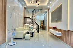 NHÀ ĐẸP FULL NỘI THẤT SÁT VÁCH SÂN BAY - 37M2 KHÔNG QH, LG - NỞ HẬU - HẺM Ô TÔ