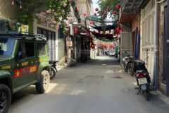 Nhà đẹp lô góc, phố Lê Trọng Tấn, không quy hoạch, 5 tầng, 4 ngủ, đủ nội thất,