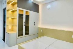 Bán nhà mặt đường trước nhà rộng hơn 10m, hẻm 8m ô tô tránh nhau, Lê Văn Quới,