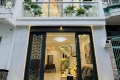 NHÀ 2 TẦNG MỚI 100% FULL NỘI THẤT XỊN - 40M2 HẼM Ô TÔ NGAY MẶT TIỀN LUÔN GIÁ