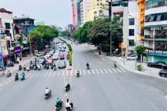 Toà nhà mặt phố Nguyễn Văn Cừ, 140m x 10 tầng, MT 8.6m, dòng tiền 4 tỷ/năm