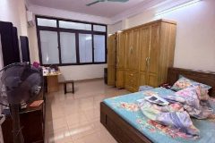 Bán nhà nguyễn khoái trong đê 4 tầng dân xây chắc chắn gần phố hai bà trưng