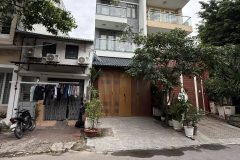 NHÀ 1 TRỆT 2 LẦU – 105M2 – 2 TỶ 5 – NGAY CHỢ TRUNG TÂM, LONG TRẠCH - LONG AN