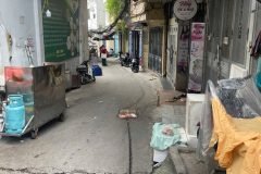 Bán 64M trần khát chân tặng nhà 10M ra ô tô hai bà trưng