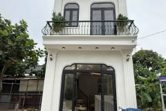 Phường 5. NHÀ MẶT TIỀN RẠCH BẠCH NHA, Trần Hưng Đạo vào chỉ 100 mét.