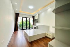 Bán nhà minh khai 5 tầng longlanh dân xây ô chờ thang máy ngõ thông hai bà trưng