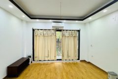 Bán siêu phẩm nhà đại la 5 tầng long lanh dân xây ôtô tránh vào nhà hai bà trưng