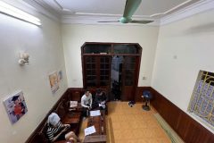 Nhà đẹp Lạc Long Quân – 10m ra phố, có sân chung rộng, pháp lý chuẩn