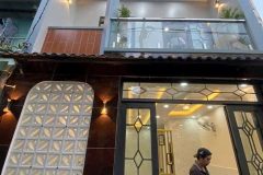 BÁN NHÀ 1 TRỆT 2 LẦU - TRUNG TÂM P4 - TÂN AN - DT 90m2 - GIÁ 2.4 TỶ - SHR
