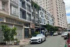 Bán gấp nhà cx Lữ Gia dối diện ĐH Bách Khoa. 4x15m. 5 tầng. 14 tỷ TL