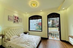 Bán nhà trương định 4 tầng long lanh ở ngay 2 thoáng hoàng mai