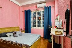 Phố 8 tháng 3 bán nhà 5 tầng dân xây ở ngay ô tô đỗ cổng hai bà trưng